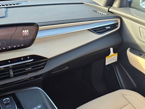 New 2026 Buick Enclave Preferred image 17