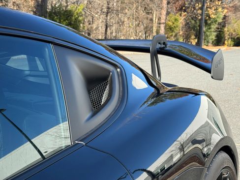 Used 2025 Porsche 718 Cayman GT4 RS image 23