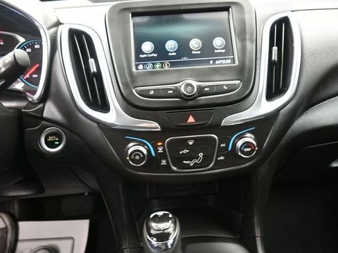 Used 2019 Chevrolet Equinox LT image 4