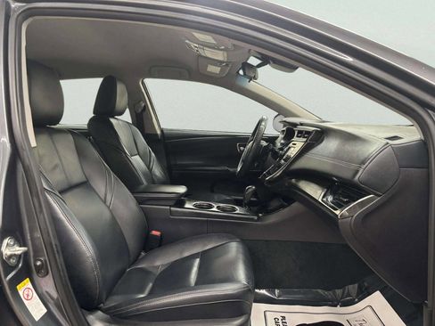 Used 2018 Toyota Avalon XLE image 20