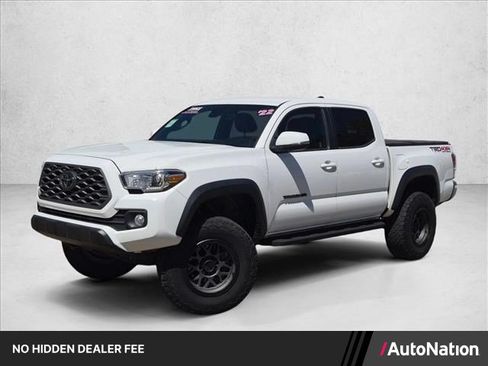 Used 2022 Toyota Tacoma TRD Off-Road AWD/4WD image 1