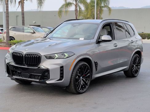 Used 2026 BMW X5 xDrive40i w/ M Sport Package AWD/4WD image 5