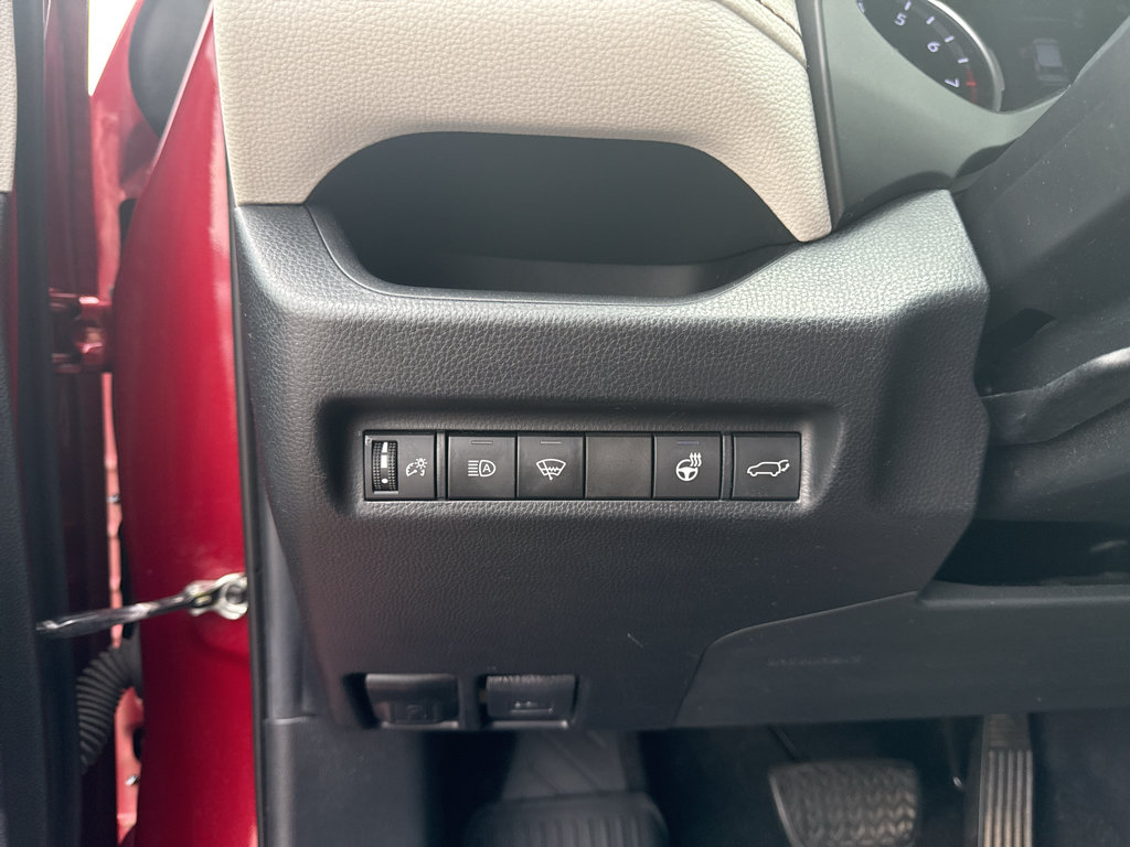 Used 2019 Toyota RAV4 XLE Premium w/ Advanced Technology Package AWD/4WD image 19