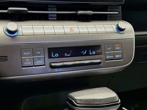 Used 2024 Hyundai Kona SEL FWD image 10