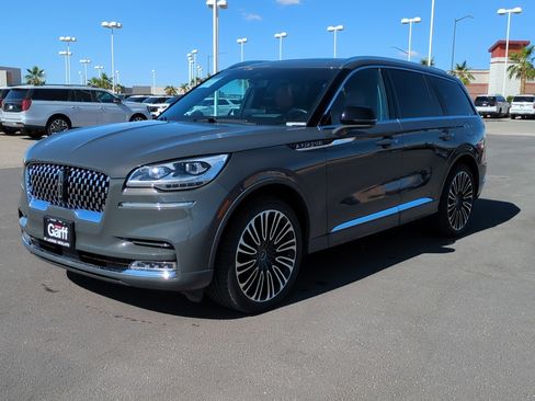 Used 2023 Lincoln Aviator Black Label w/ Dynamic Handling Package AWD/4WD image 7