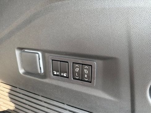 Used 2026 Chevrolet Tahoe RST w/ Comfort Package image 16