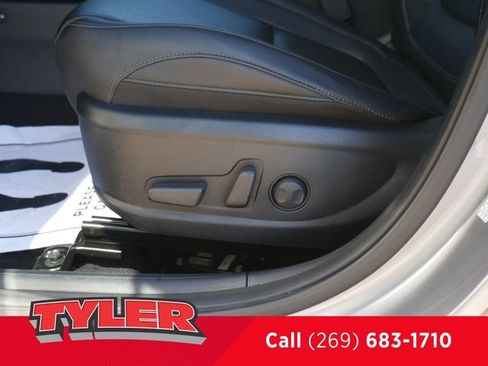 Used 2024 Kia Seltos EX AWD/4WD image 20