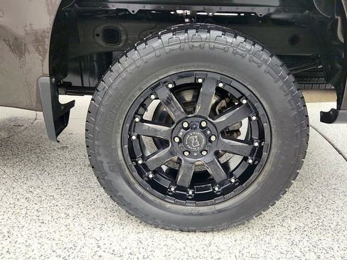 Used 2019 Chevrolet Silverado 1500 Custom w/ Custom Value Package image 9