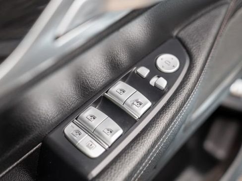 Used 2021 BMW 740i xDrive w/ M Sport Package AWD/4WD image 44