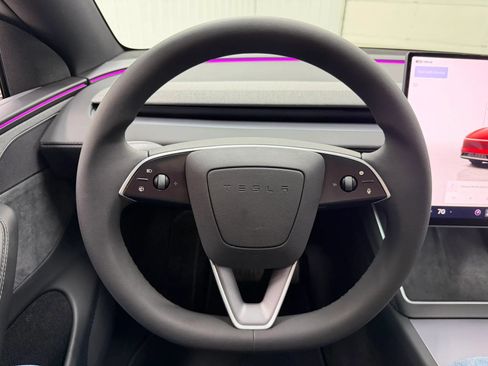 Used 2026 Tesla Model Y Long Range AWD/4WD image 21