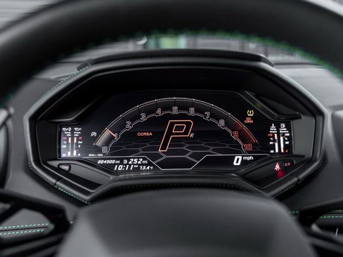 Used 2023 Lamborghini Huracan EVO image 29