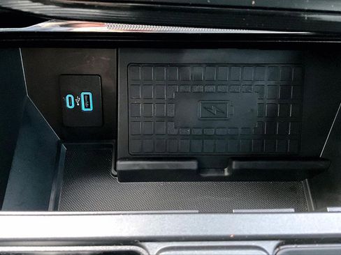 Certified 2022 Ford F150 Lightning Platinum image 33