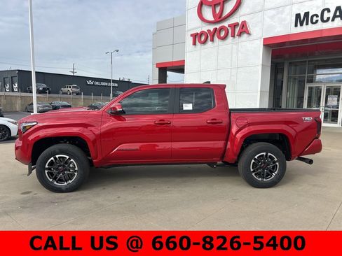 New 2025 Toyota Tacoma TRD Sport image 6