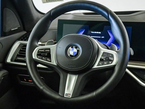Used 2024 BMW X7 xDrive40i w/ M Sport Package AWD/4WD image 12