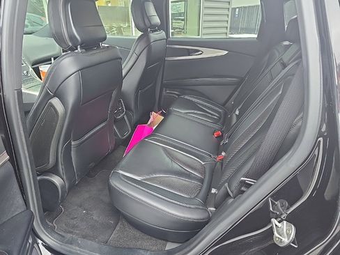 Used 2020 Lincoln Nautilus Premier w/ Equipment Group 101A image 7