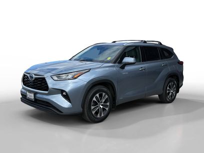 Used 2020 Toyota Highlander XLE