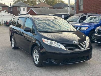 Used 2015 Toyota Sienna LE