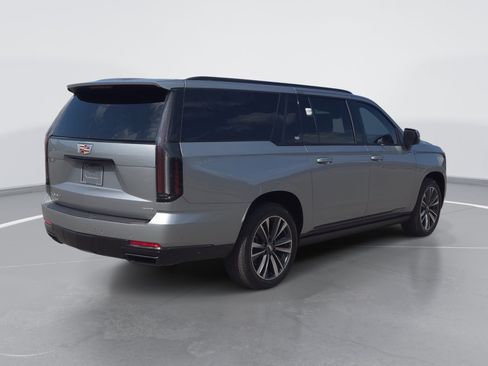 Certified 2026 Cadillac Escalade ESV Sport w/ Touring Package AWD/4WD image 3