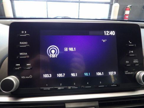 Used 2018 Honda Accord LX image 33