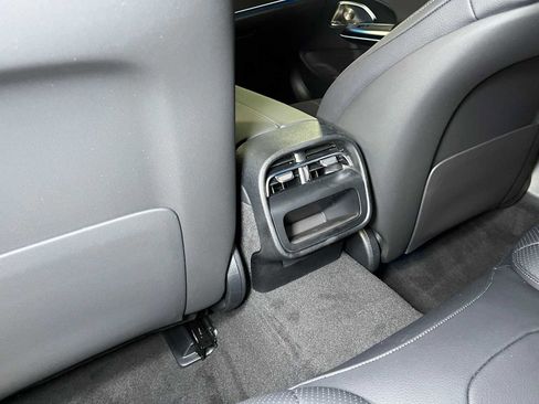 New 2025 Mercedes-Benz E 450 4MATIC Sedan image 18