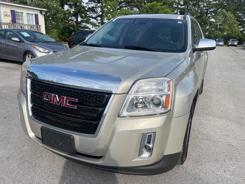 Used 2013 GMC Terrain SLT w/ Safety Package FWD image 1