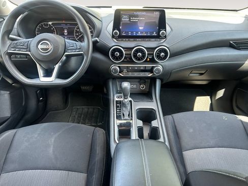 Used 2025 Nissan Sentra SV FWD image 10