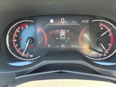 Used 2025 Toyota RAV4 XLE FWD image 8