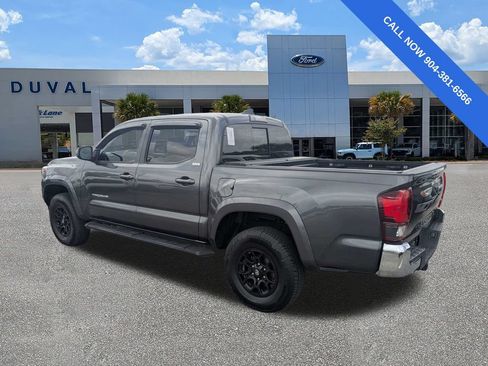 Used 2019 Toyota Tacoma SR5 RWD image 6