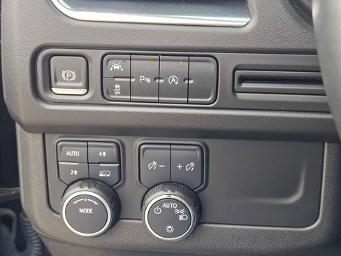 Used 2023 Chevrolet Tahoe LS AWD/4WD image 37