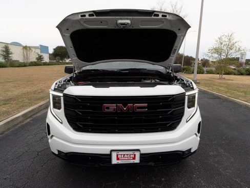 Used 2024 GMC Sierra 1500 Elevation image 9