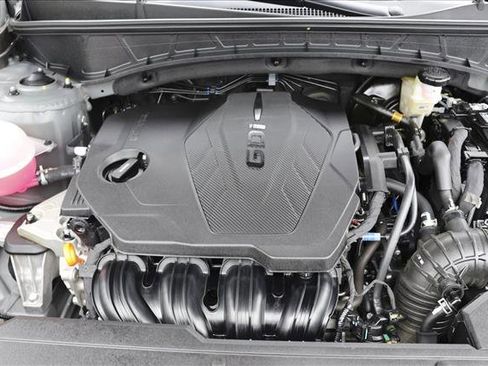 Certified 2025 Hyundai Tucson SE AWD/4WD image 30