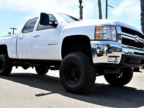 Used 2009 Chevrolet Silverado 2500 LTZ AWD/4WD image 3