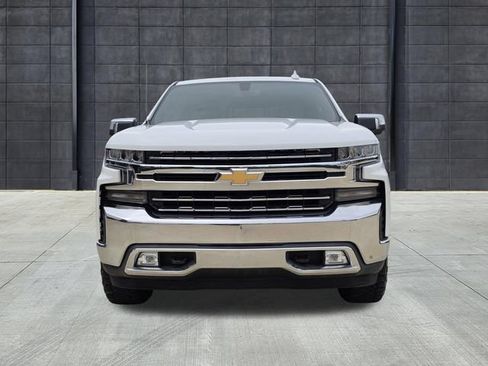 Used 2020 Chevrolet Silverado 1500 LTZ w/ LTZ Convenience Package AWD/4WD image 3