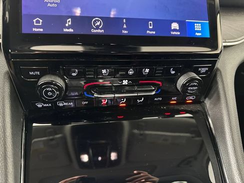 Certified 2023 Jeep Grand Cherokee 4WD 4xe w/ Luxury Tech Group II image 16