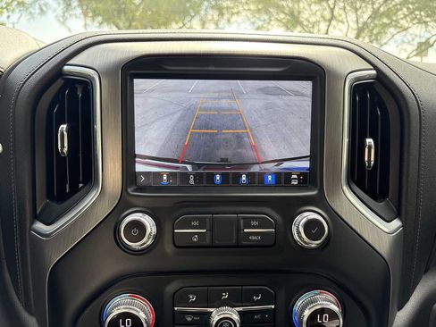 Used 2021 GMC Sierra 2500 Denali w/ Denali Ultimate Package AWD/4WD image 25