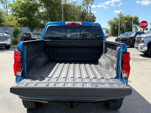 Used 2024 Chevrolet Colorado ZR2 w/ ZR2 Convenience Package III AWD/4WD image 11