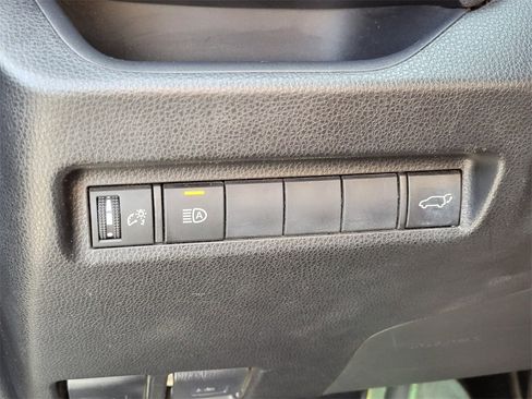 Used 2019 Toyota RAV4 XLE image 28