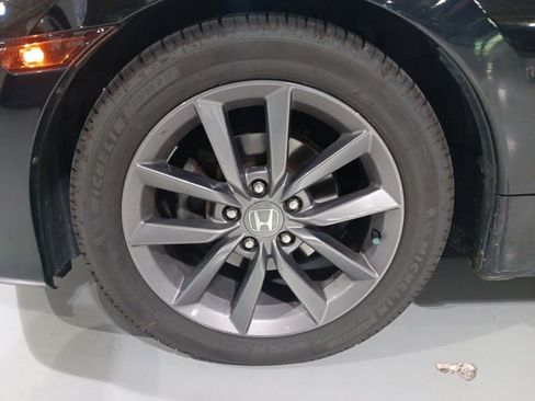 Used 2021 Honda Civic EX-L image 6