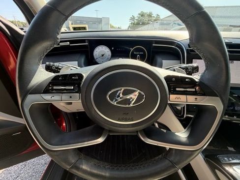Used 2023 Hyundai Tucson Limited FWD image 11