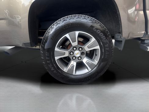 Used 2015 Chevrolet Colorado Z71 AWD/4WD image 15