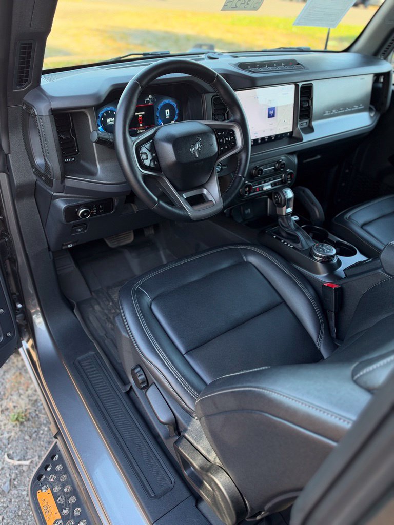Used 2025 Ford Bronco Badlands AWD/4WD image 32