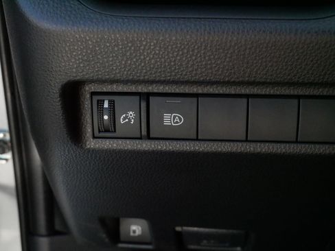 Certified 2025 Toyota RAV4 XLE Premium AWD/4WD image 27