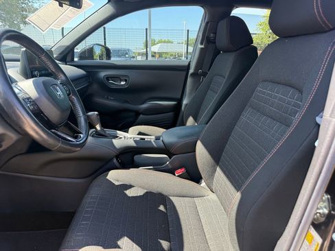 Used 2024 Honda HR-V Sport image 10