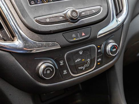 Used 2023 Chevrolet Equinox LT w/ LPO, Floor Liner Package AWD/4WD image 16