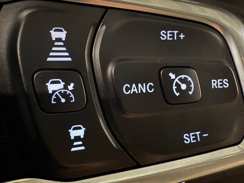 Used 2022 Jeep Wrangler Unlimited Rubicon w/ Dual Top Group image 41