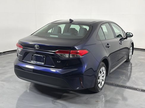 Used 2024 Toyota Corolla LE FWD image 5