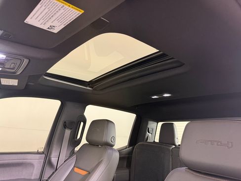 Used 2021 GMC Sierra 1500 AT4 w/ AT4 Premium Package image 19