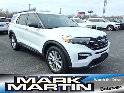 Used 2020 Ford Explorer XLT w/ Equipment Group 202A image 1