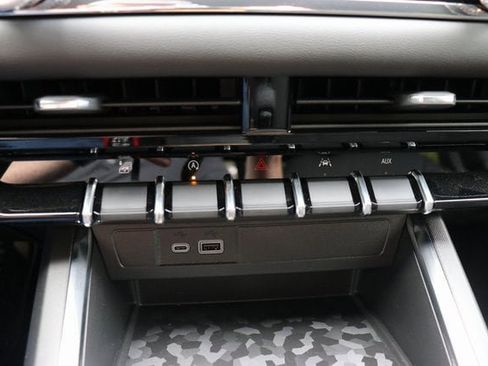 New 2025 GMC Canyon Elevation w/ Convenience Package image 26