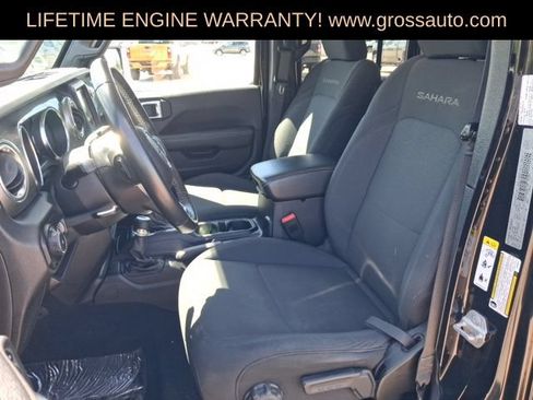 Used 2019 Jeep Wrangler Unlimited Sahara w/ Uconnect 4C Nav & Sound Group AWD/4WD image 22